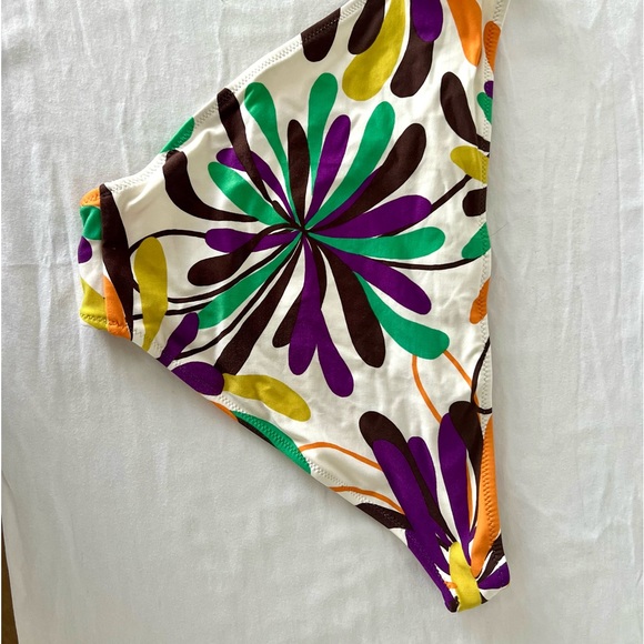 BCBGMaxAzria SALE: bundle of 3 colorful Swim bikini bottom NEW❤️ - Picture 9 of 10